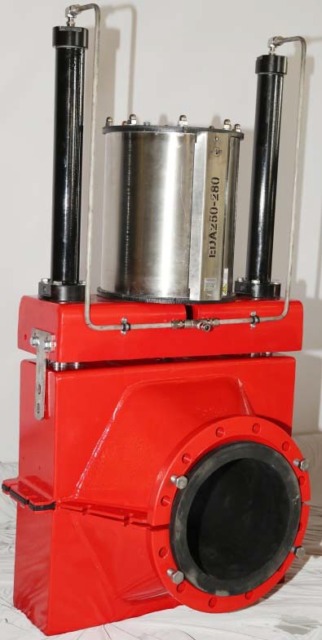 eDart-Red-Roc-pinch-valves-322x640